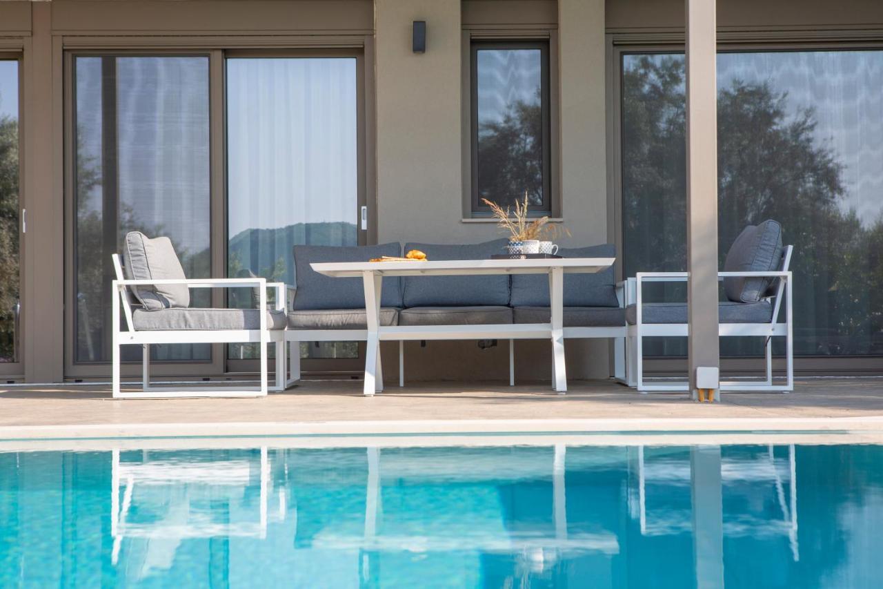 Averto Villas With Private Pool Nydri  Eksteriør billede