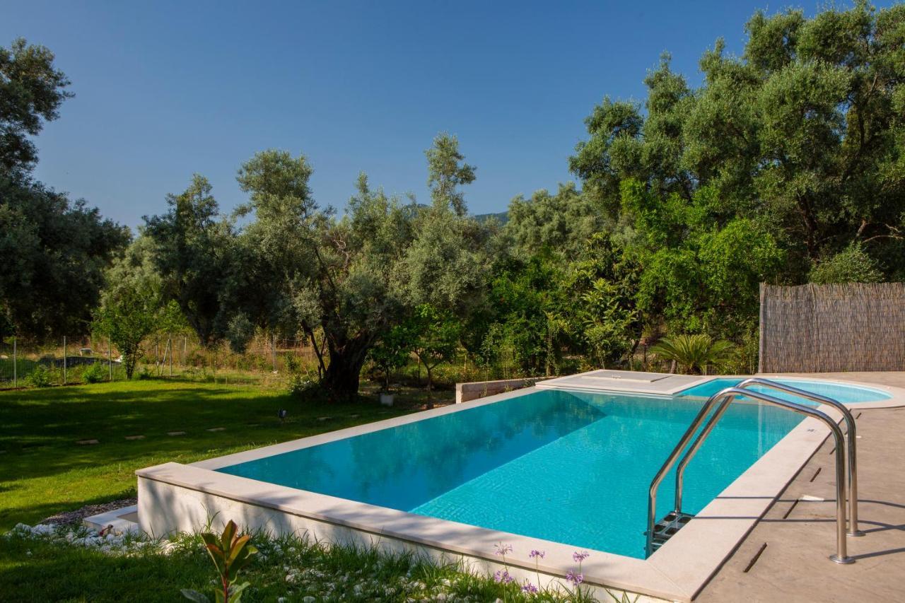 Averto Villas With Private Pool Nydri  Eksteriør billede